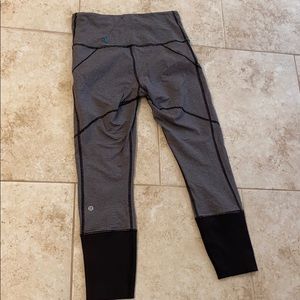 Lululemon Runday Crop *RARE*